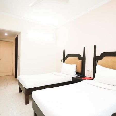 Stay Well Hotels & Homes Γκουργκάον Εξωτερικό φωτογραφία