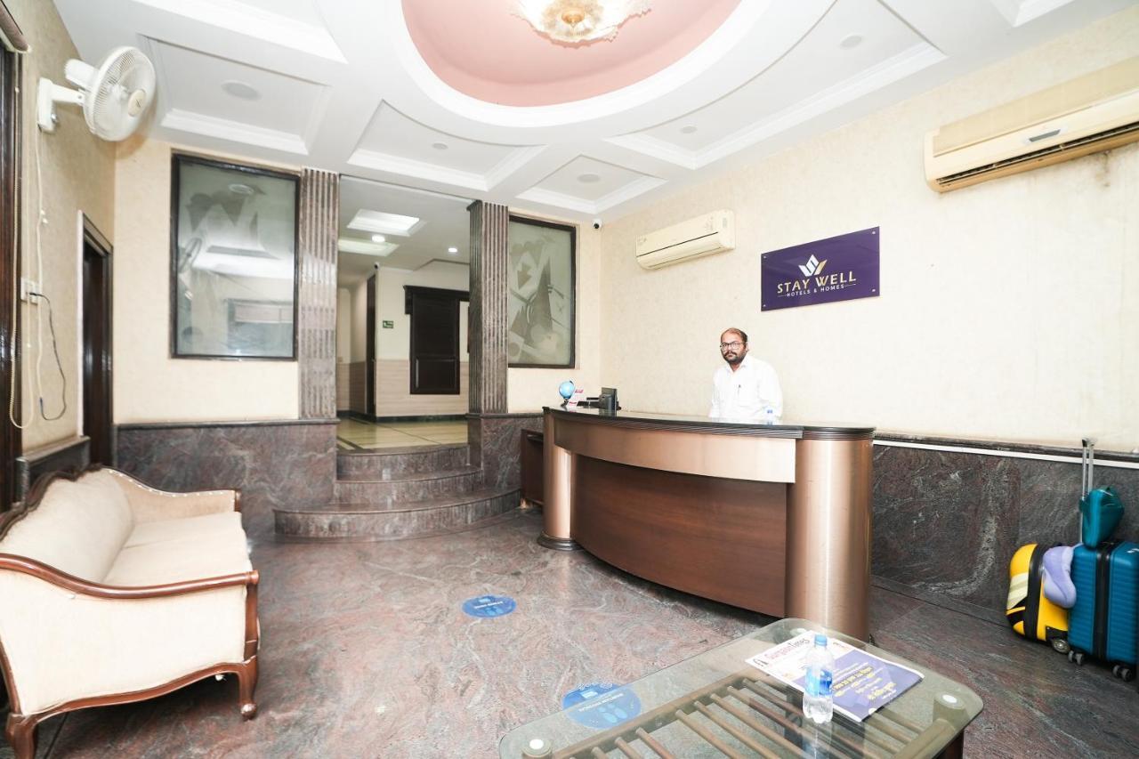 Stay Well Hotels & Homes Γκουργκάον Εξωτερικό φωτογραφία