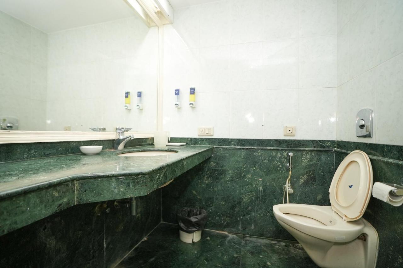 Stay Well Hotels & Homes Γκουργκάον Εξωτερικό φωτογραφία